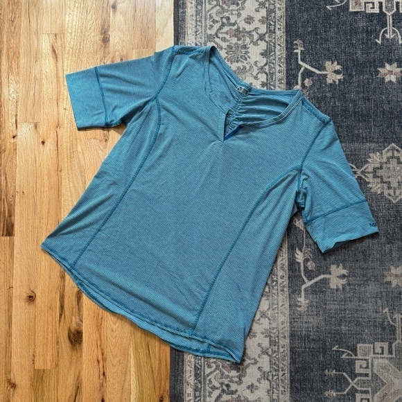 Women's Marmot Blue Striped Short Sleeve Tshirt XLarge - Picture 1 of 6